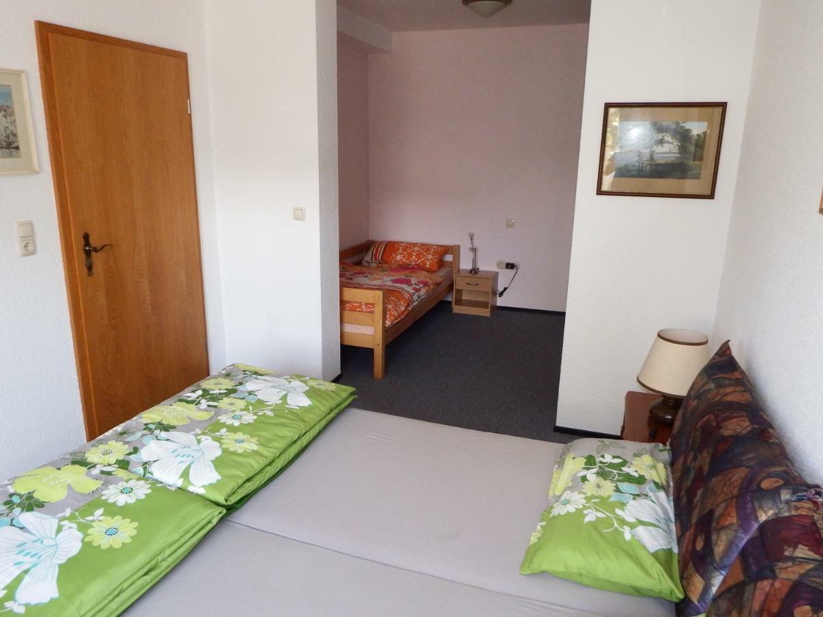 Nette Ferienwohnung Mit Eigenem Eingang Und Sonnenterrasse Idstein Ngoại thất bức ảnh