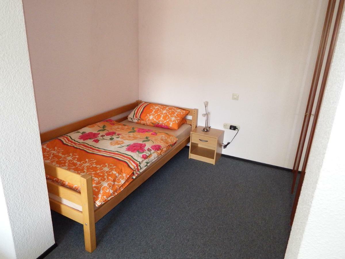 Nette Ferienwohnung Mit Eigenem Eingang Und Sonnenterrasse Idstein Ngoại thất bức ảnh
